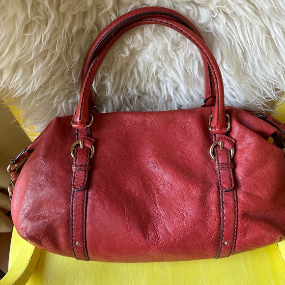 Red leather Antonio Melani large zippered satchel handbag - Picture 10 of 10